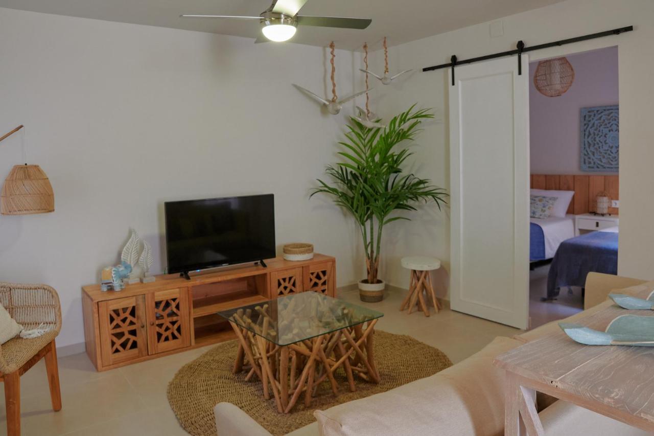 Appartement Dharma Experience Cambrils Facebook Extérieur photo
